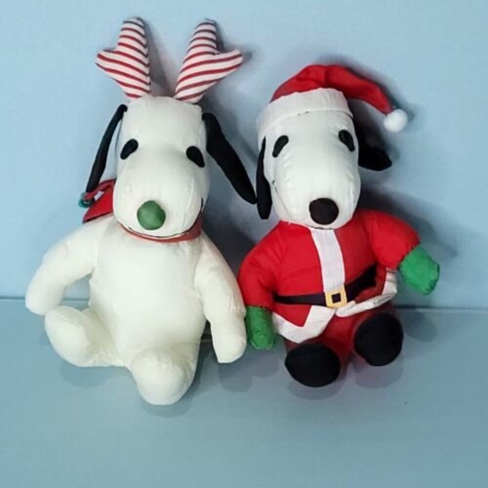 Vintage Peanuts Snoopy Charlie Brown Dog Plush Lot Of 2 Nylon Xmas Santa